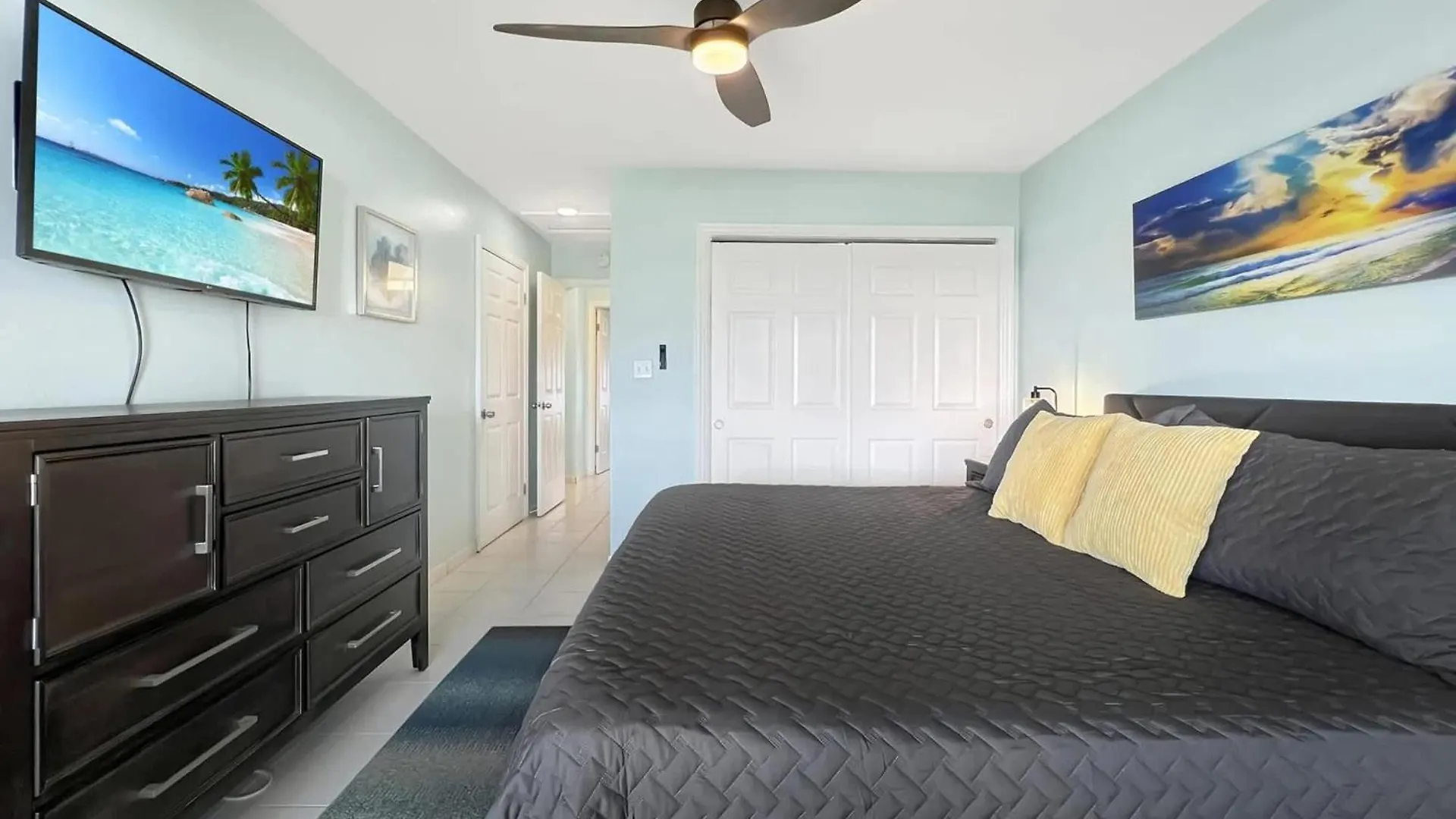 Beachside Condo With Pool And Ocean Views Christiansted Apartment