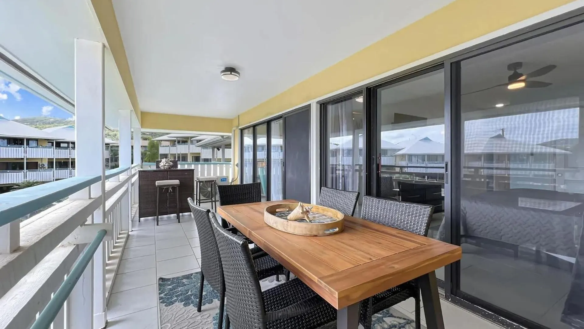Beachside Condo With Pool And Ocean Views Christiansted