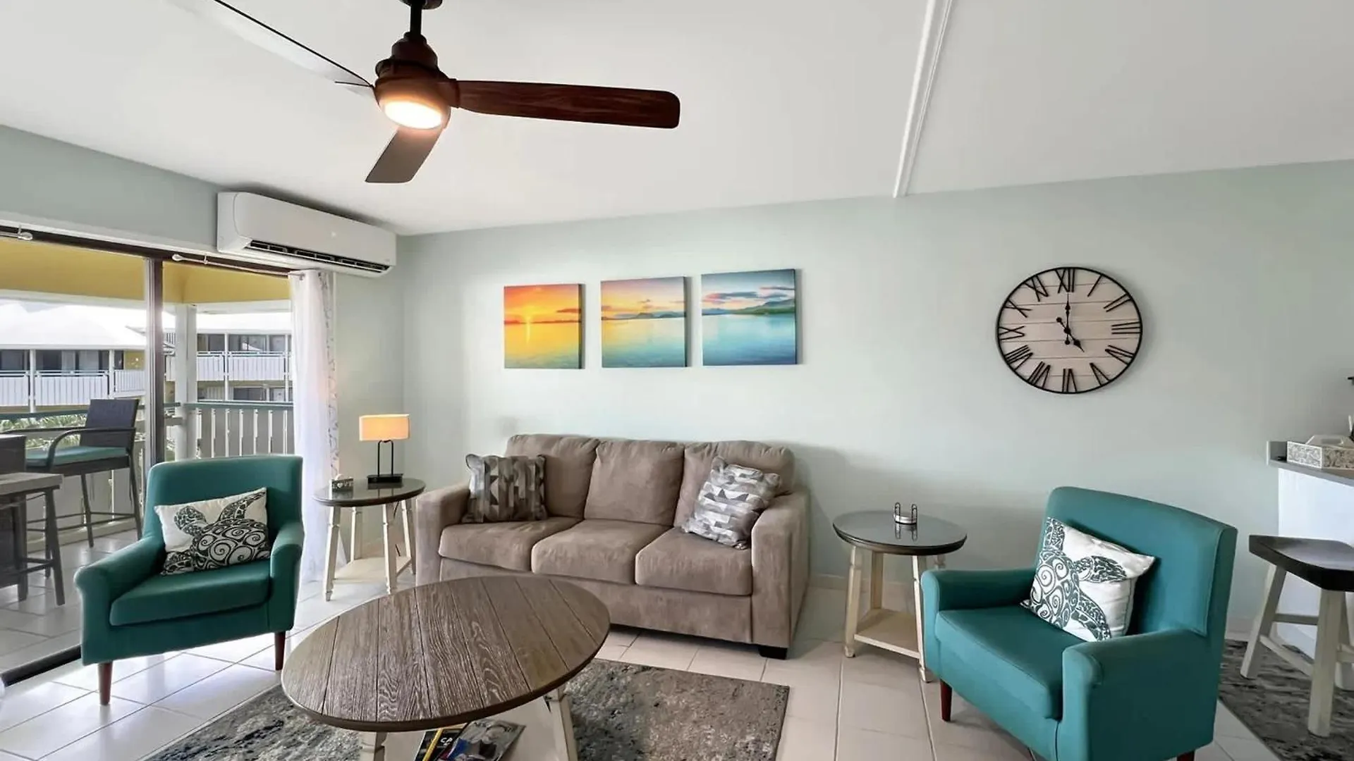 Beachside Condo With Pool And Ocean Views Christiansted